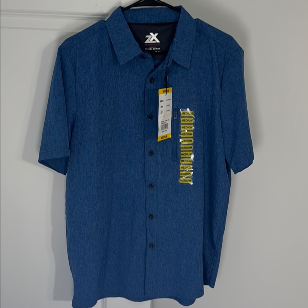 Blue button down, Zeroxposur